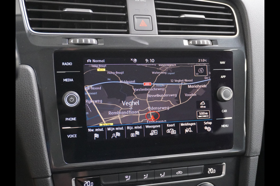 Volkswagen e-Golf E-DITION AUT. Adaptive Cruise Apple Carplay Android Navi Climatronic Pdc Led Regen-Lichtsensor 36kWh Bluetooth Car-Net App-Connect Licht-/regensensor App-Connect 1e Eigenaar, 8 jaar of 160.000 kilometer garantie op de hoogvoltaccu vanaf nieuw