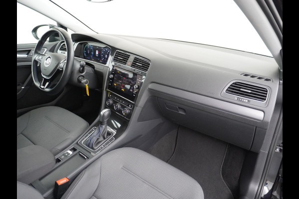 Volkswagen e-Golf E-DITION AUT. Adaptive Cruise Apple Carplay Android Navi Climatronic Pdc Led Regen-Lichtsensor 36kWh Bluetooth Car-Net App-Connect Licht-/regensensor App-Connect 1e Eigenaar, 8 jaar of 160.000 kilometer garantie op de hoogvoltaccu vanaf nieuw