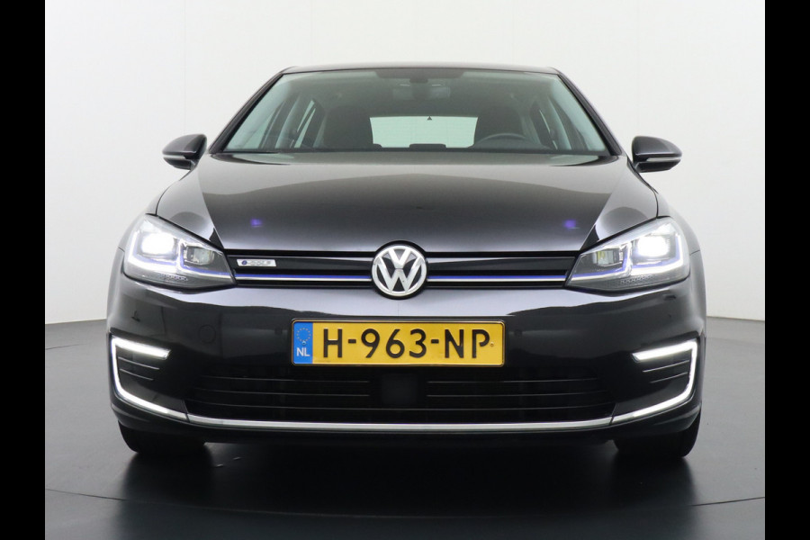 Volkswagen e-Golf E-DITION AUT. Adaptive Cruise Apple Carplay Android Navi Climatronic Pdc Led Regen-Lichtsensor 36kWh Bluetooth Car-Net App-Connect Licht-/regensensor App-Connect 1e Eigenaar, 8 jaar of 160.000 kilometer garantie op de hoogvoltaccu vanaf nieuw