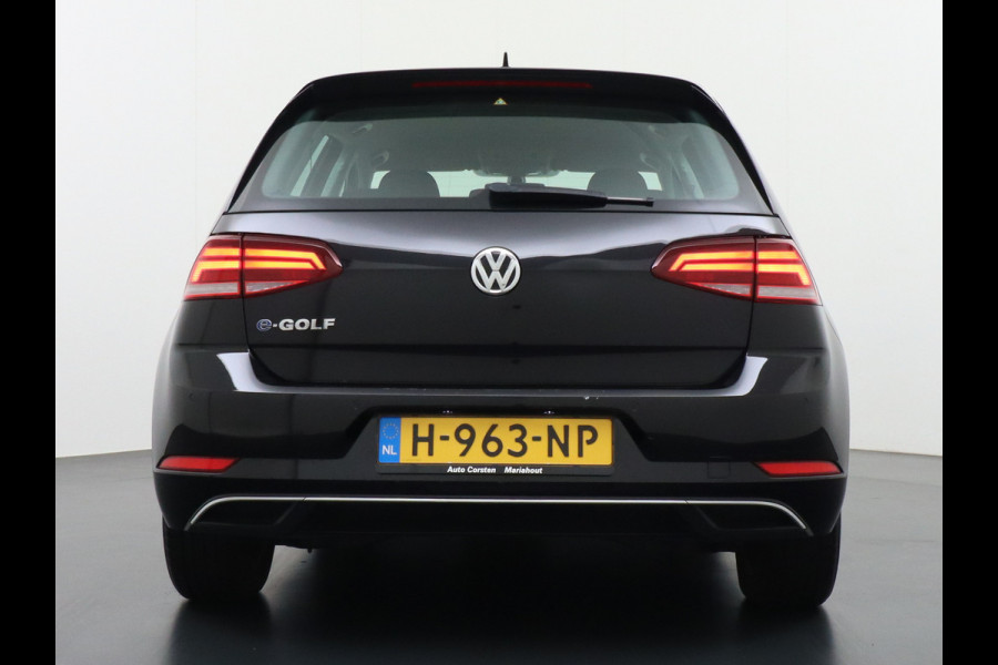 Volkswagen e-Golf E-DITION AUT. Adaptive Cruise Apple Carplay Android Navi Climatronic Pdc Led Regen-Lichtsensor 36kWh Bluetooth Car-Net App-Connect Licht-/regensensor App-Connect 1e Eigenaar, 8 jaar of 160.000 kilometer garantie op de hoogvoltaccu vanaf nieuw