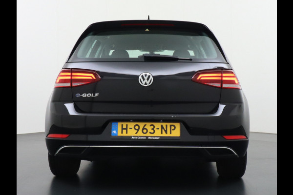 Volkswagen e-Golf E-DITION AUT. Adaptive Cruise Apple Carplay Android Navi Climatronic Pdc Led Regen-Lichtsensor 36kWh Bluetooth Car-Net App-Connect Licht-/regensensor App-Connect 1e Eigenaar, 8 jaar of 160.000 kilometer garantie op de hoogvoltaccu vanaf nieuw