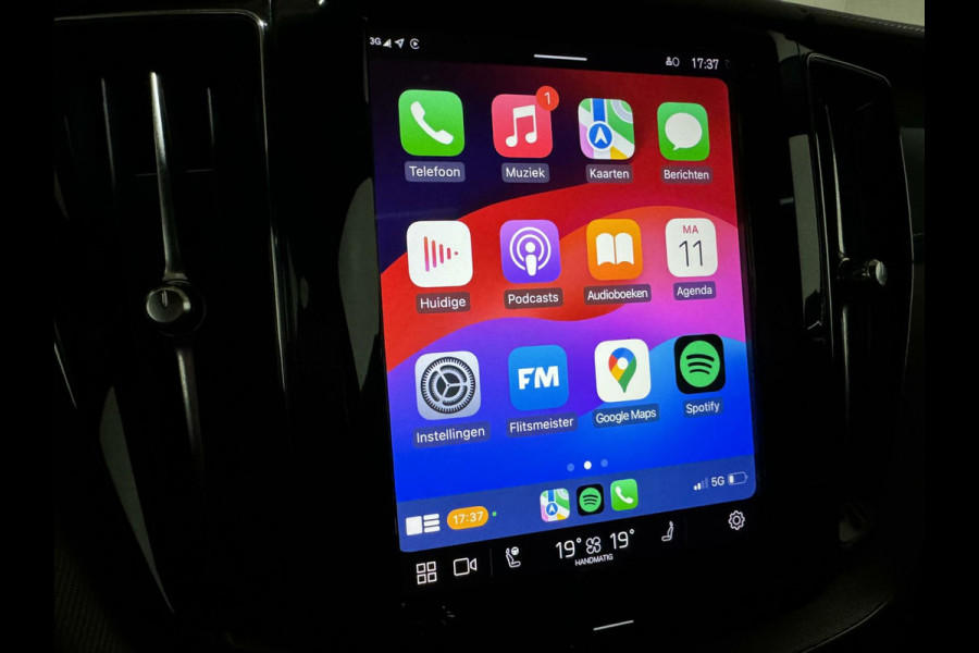 Volvo XC60 2.0 Recharge T6 AWD R-Design Pano H/K 360º Autopilot