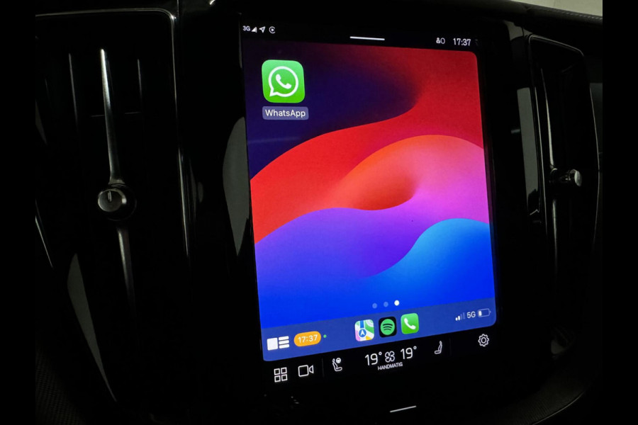 Volvo XC60 2.0 Recharge T6 AWD R-Design Pano H/K 360º Autopilot