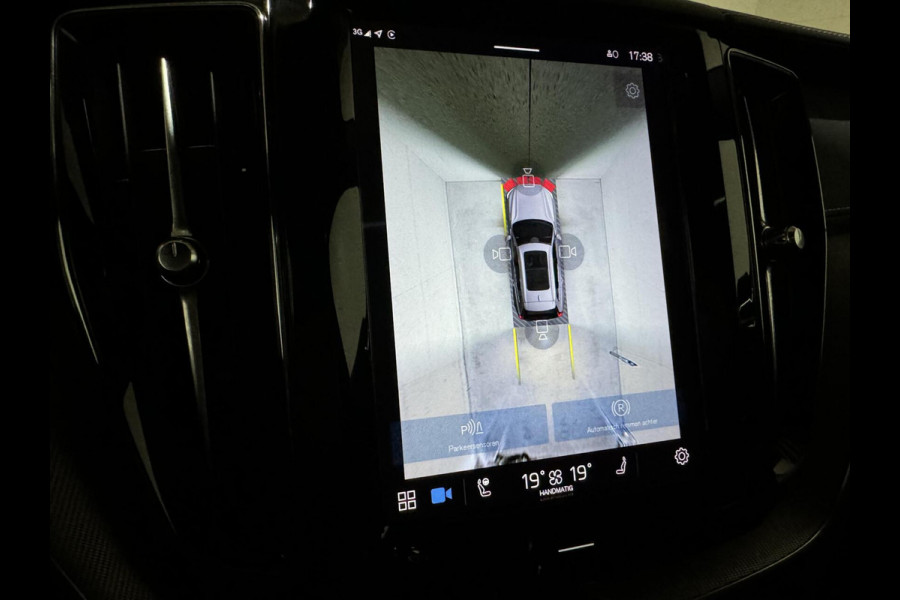 Volvo XC60 2.0 Recharge T6 AWD R-Design Pano H/K 360º Autopilot