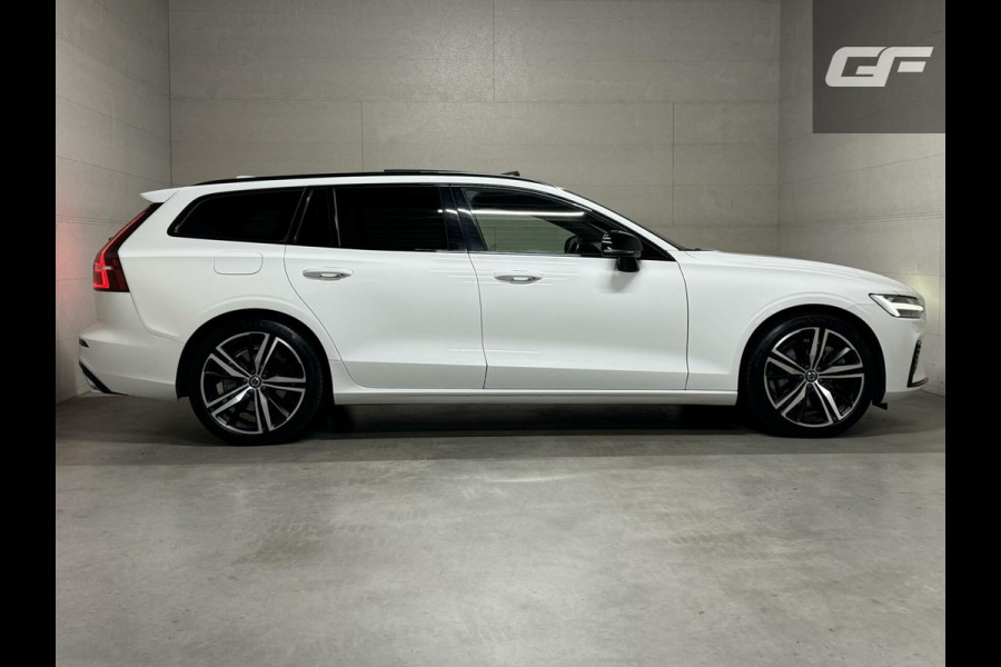Volvo V60 2.0 T8 Recharge AWD R-Design Pano H/K Trekh. CarPlay