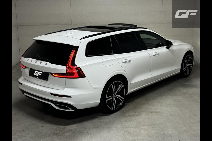Volvo V60 2.0 T8 Recharge AWD R-Design Pano H/K Trekh. CarPlay