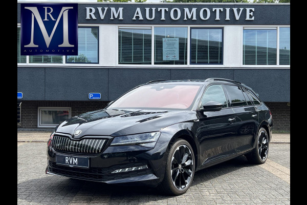 Škoda Superb Combi 1.4 TSI iV Sportline Business PHEV | PLUG-IN HYBRIDE | ADD CRUISE | STOEL/ STUURVERWARMING | ELEK. TREKHAAK | 360 CAMERA| ACHTERBANK VERWARMD| TREKHAAK | BOM VOL OPTIES | RIJKLAAR GELEVERD MET 12 MND BOVAG GARANTIE |