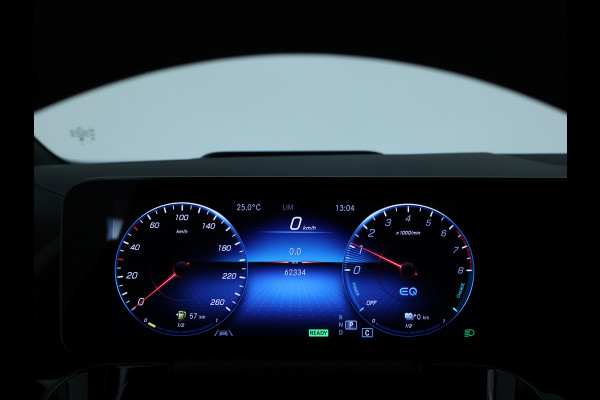 Mercedes-Benz GLA 250 e AMG Plug-In Hybride | Panoramadak | Elect bed. voorstoelen met menory | Camera achter parking support | 5 spaakslichtmetalen velgen | Inclusief 24 maanden MB Certified garantie voor Europa.