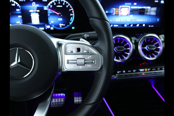 Mercedes-Benz GLA 250 e AMG Plug-In Hybride | Panoramadak | Elect bed. voorstoelen met menory | Camera achter parking support | 5 spaakslichtmetalen velgen | Inclusief 24 maanden MB Certified garantie voor Europa.