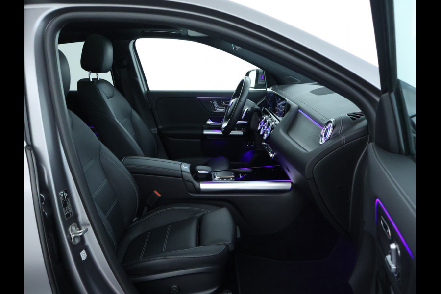 Mercedes-Benz GLA 250 e AMG Plug-In Hybride | Panoramadak | Elect bed. voorstoelen met menory | Camera achter parking support | 5 spaakslichtmetalen velgen | Inclusief 24 maanden MB Certified garantie voor Europa.