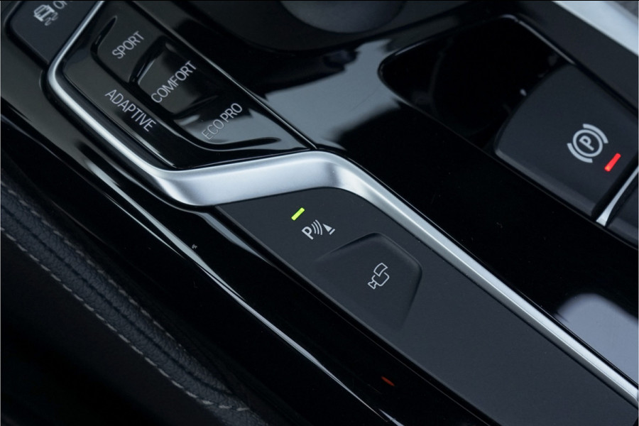 BMW 5 Serie Touring 530i High Ex M-Sport Pano Driving Ass Plus H/K 360° HUD