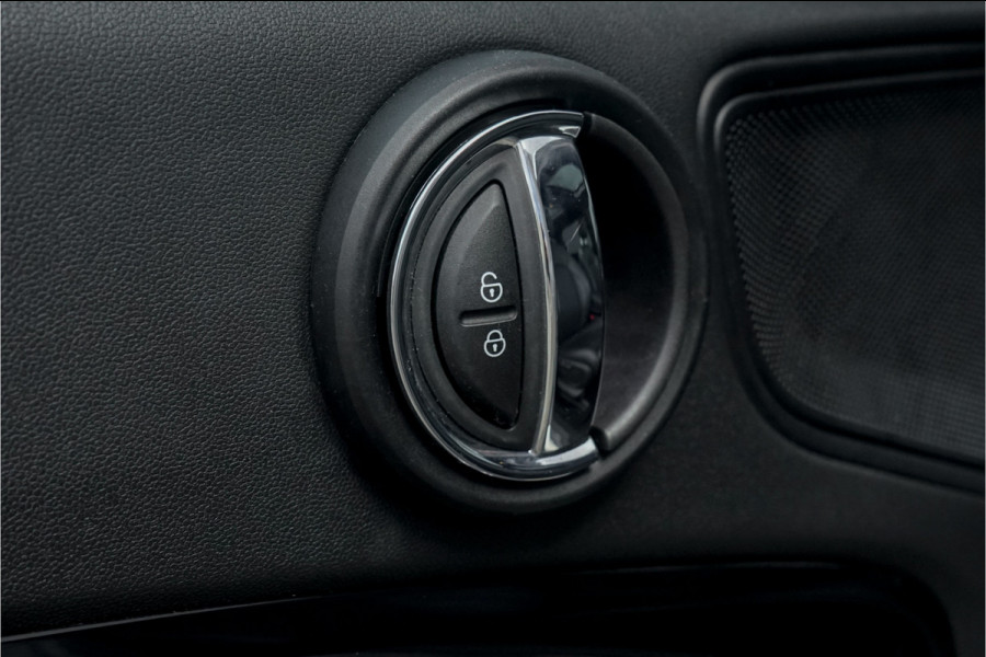 MINI Countryman 1.5 Cooper MINI Yours Leder Black Pack Keyless CarPlay 18"