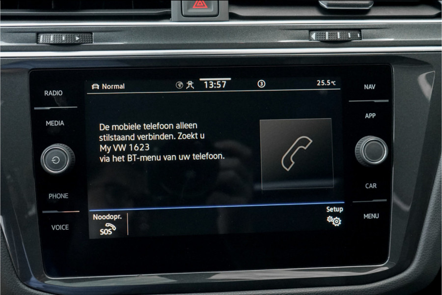 Volkswagen Tiguan 1.4 TSI eHybrid R-Line Pano HUD 360° Black Style Trekhaak