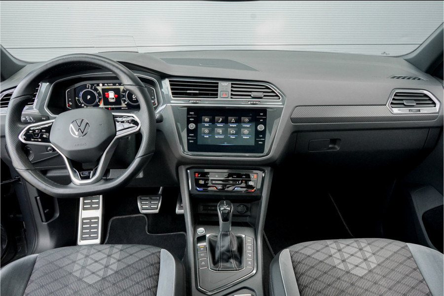 Volkswagen Tiguan 1.4 TSI eHybrid R-Line Pano HUD 360° Black Style Trekhaak
