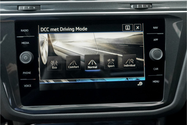Volkswagen Tiguan 1.4 TSI eHybrid R-Line Pano HUD 360° Black Style Trekhaak