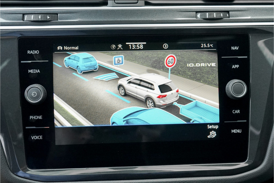 Volkswagen Tiguan 1.4 TSI eHybrid R-Line Pano HUD 360° Black Style Trekhaak