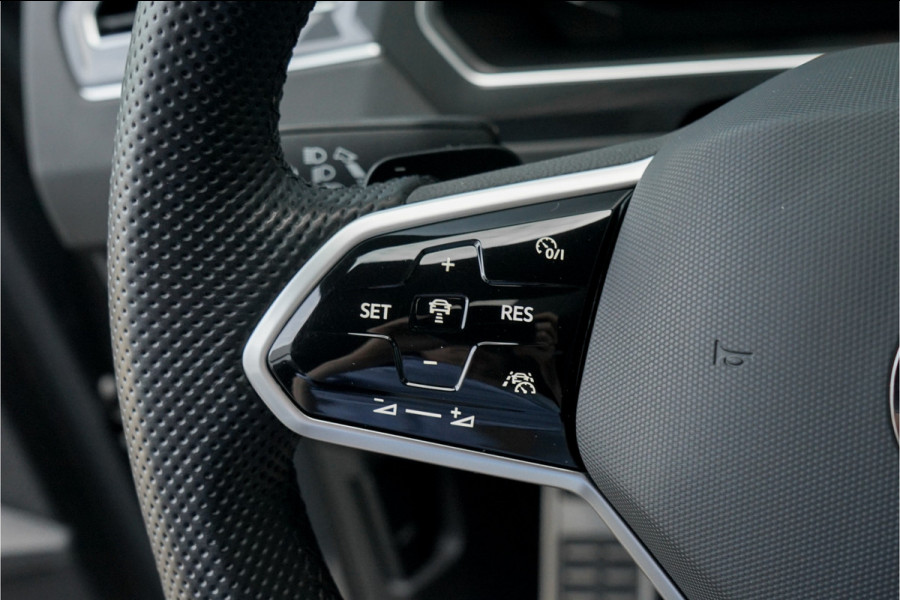 Volkswagen Tiguan 1.4 TSI eHybrid R-Line Pano HUD 360° Black Style Trekhaak