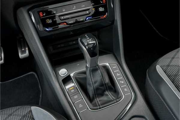 Volkswagen Tiguan 1.4 TSI eHybrid R-Line Pano HUD 360° Black Style Trekhaak