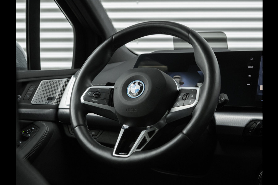 BMW 2 Serie Active Tourer 225e xDrive M-Sport - Pano - Head-up - Harman Kardon