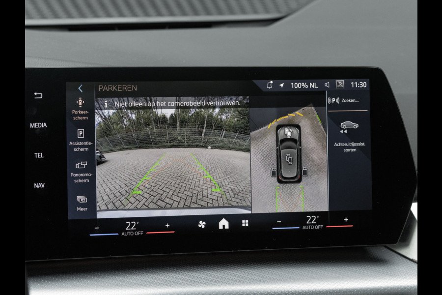 BMW 2 Serie Active Tourer 225e xDrive M-Sport - Pano - Head-up - Harman Kardon