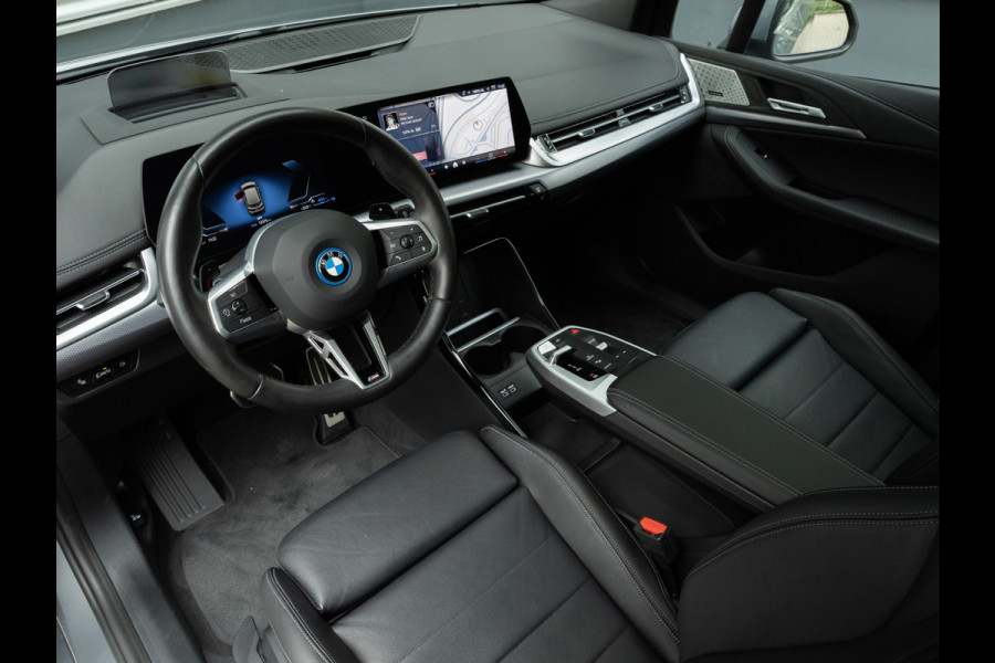 BMW 2 Serie Active Tourer 225e xDrive M-Sport - Pano - Head-up - Harman Kardon