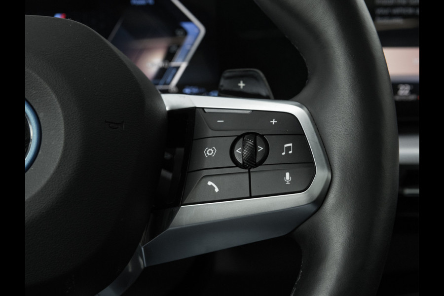 BMW 2 Serie Active Tourer 225e xDrive M-Sport - Pano - Head-up - Harman Kardon