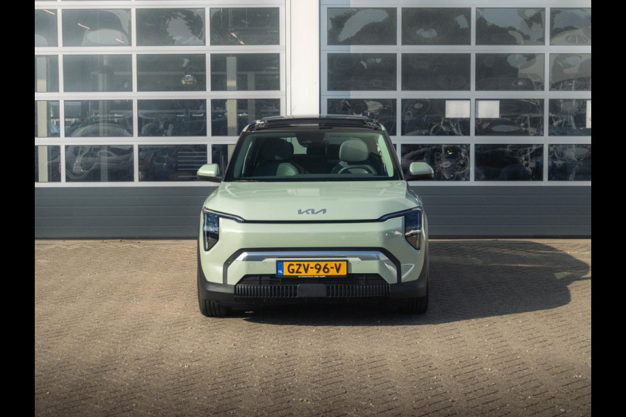Kia EV3 Plus Advanced 81.4 kWh | Als nieuw | Nieuwprijs bijna € 45.000,00!