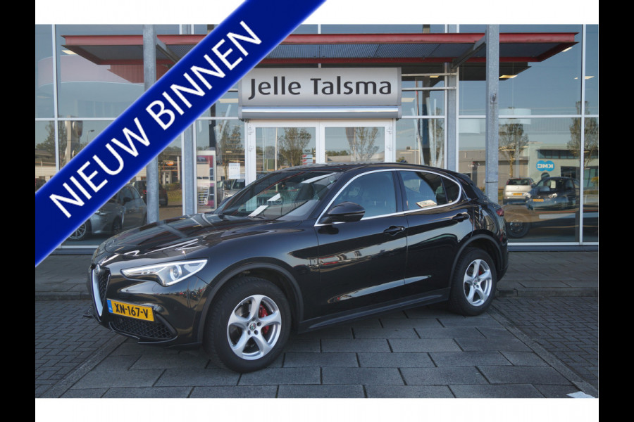 Alfa Romeo Stelvio 2.0T AWD 200pk Super│Veloce interieur│18'' velgen│PDC│Camera│Stoel-stuur verwarmbaar