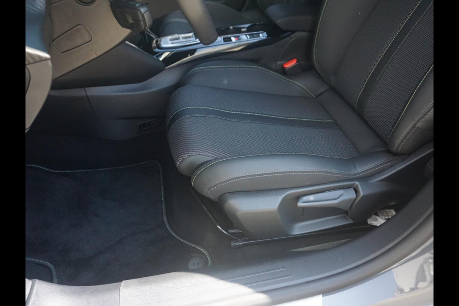 Peugeot 208 Hybrid 136 e-DCS6 GT