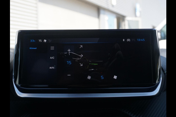 Peugeot 208 Hybrid 136 e-DCS6 GT