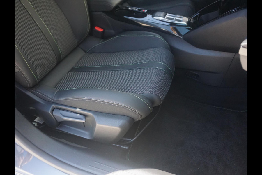Peugeot 208 Hybrid 136 e-DCS6 GT