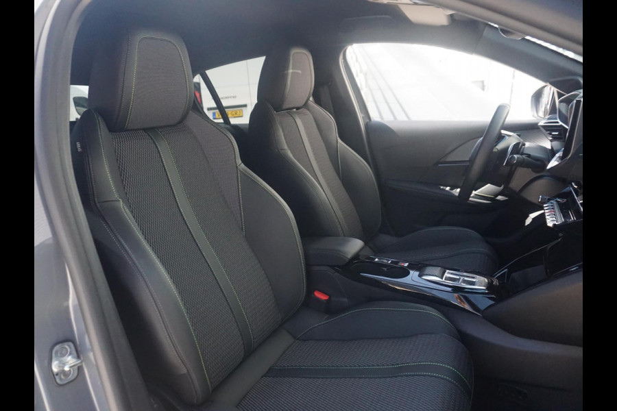 Peugeot 208 Hybrid 136 e-DCS6 GT