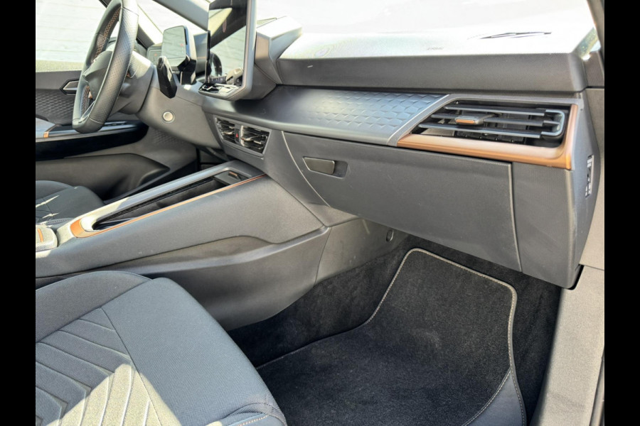 CUPRA Born Business 82 kWh Adaptive cruise Climate control Stoel- en stuurverwarming Full LED Apple Carplay Android Auto