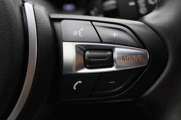 BMW 1-serie 118i Edition M Sport Shadow Executive Leer, Climate, Cruise, Navigatie, Bluetooth, LED, PDC, Trekhaak, 18''