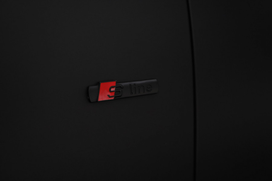 Audi A4 Limousine 2.0 TFSI MHEV Sport S line black edition Leer, Virtual dash! S-Line, Trekhaak