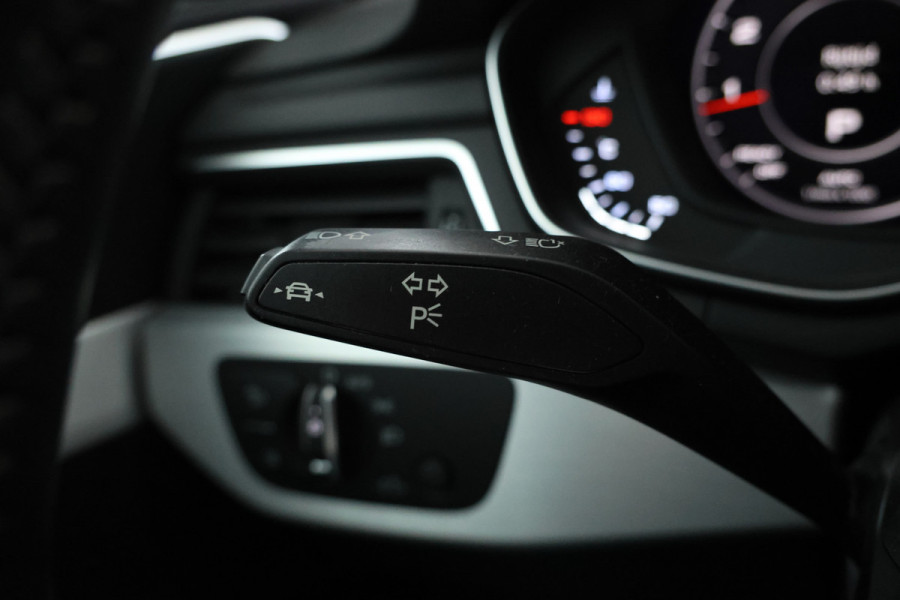 Audi A4 Limousine 2.0 TFSI MHEV Sport S line black edition Leer, Virtual dash! S-Line, Trekhaak