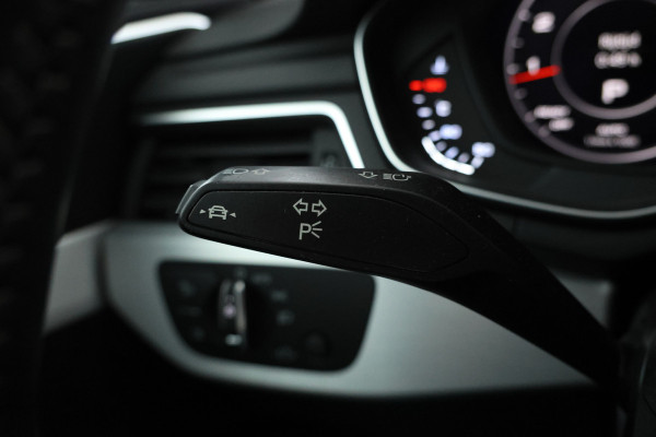 Audi A4 Limousine 2.0 TFSI MHEV Sport S line black edition Leer, Virtual dash! S-Line, Trekhaak