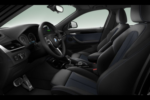 BMW X2 sDrive18i M-Sport-X - Pano - Trekhaak - Head-Up - Hifi - Navi Plus