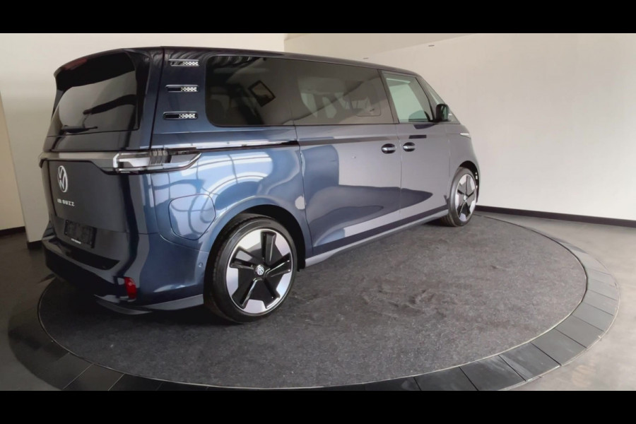 Volkswagen ID. Buzz Pro 86 kWh Lang 7persoons | Warmtepomp | Verwarmbaar stuurwiel | Apple carplay & Android auto! | Soh (batterijcheck) 100 %
