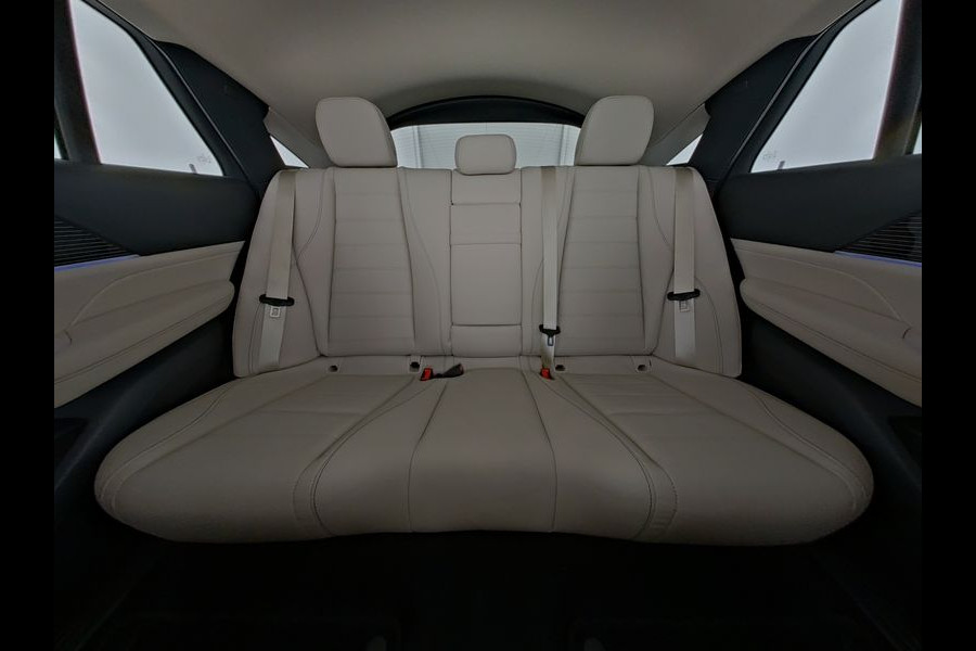 Mercedes-Benz GLE Coupé 400 e 4MATIC AMG Plug-In Hybride | AMG Line | Night Pakket | Panorama Schuif-Kanteldak | 22 Inch AMG Velgen | Burmester® | Memory Pakket Voorstoelen. Inclusief 24 maanden MB Certified garantie voor Europa.