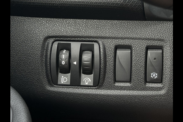 Renault Clio 0.9 TCe Intens | All Season | LED | Camera | Navi