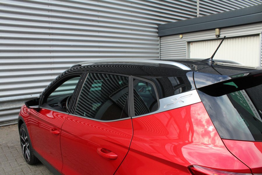 Seat Arona 1.0 TSI 116pk FR Business Intense DSG7 NL-Auto NAP Clima Cruise Navi Carplay BEATS 18"LMV Trekhaak 1100kg