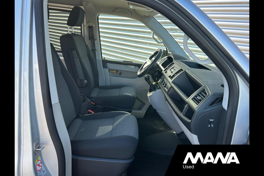Volkswagen Transporter 2.0TDI L2H1 DC 5 Zits Trekhaak Airco Cruise control Sidebars