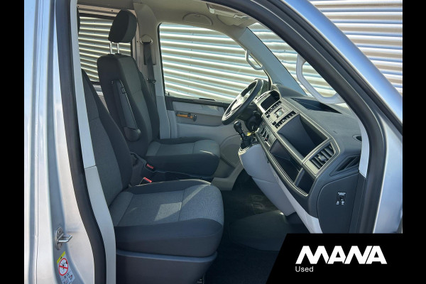Volkswagen Transporter 2.0TDI L2H1 DC 5 Zits Trekhaak Airco Cruise control Sidebars