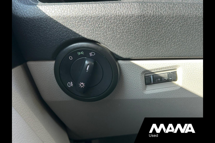 Volkswagen Transporter 2.0TDI L2H1 DC 5 Zits Trekhaak Airco Cruise control Sidebars