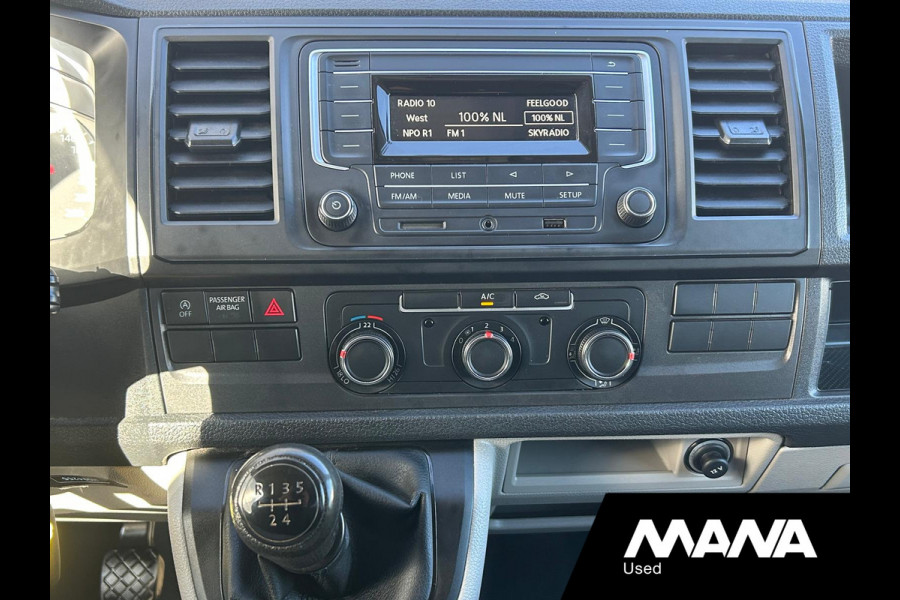 Volkswagen Transporter 2.0TDI L2H1 DC 5 Zits Trekhaak Airco Cruise control Sidebars
