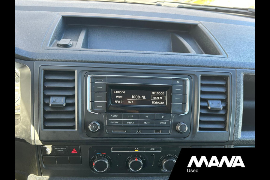 Volkswagen Transporter 2.0TDI L2H1 DC 5 Zits Trekhaak Airco Cruise control Sidebars