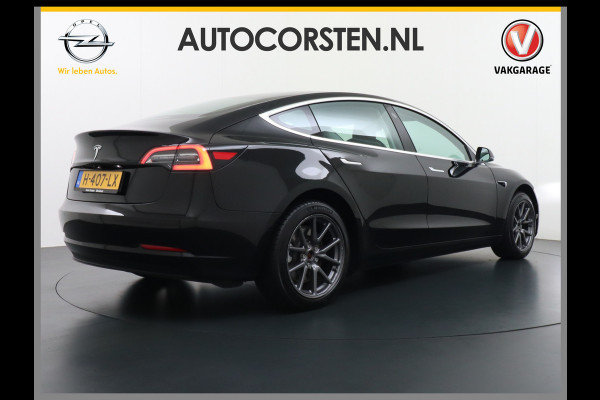 Tesla Model 3 RWD SR+ 60kWh 325PK TREKHAAK FSD 3-Computer 18" AutoPilot Leder PanoDak Adaptive-Cruise Lmv Camera's Elektr.-Stuur+Stoelen+Spieg Navi LED Comfortstoelen ACC DAB Voorverwarmen interieur via App Keyless via Telefoonsleutel One-Pedal-Drive 1.000KG Trekgewicht! Origineel Nederlandse auto tot 11kw laden thuis! 1.584kg licht! Accu Garantie tot 29-06-2028/160.000km