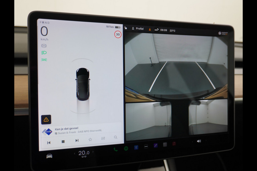 Tesla Model 3 RWD SR+ 60kWh 325PK TREKHAAK FSD 3-Computer 18" AutoPilot Leder PanoDak Adaptive-Cruise Lmv Camera's Elektr.-Stuur+Stoelen+Spieg Navi LED Comfortstoelen ACC DAB Voorverwarmen interieur via App Keyless via Telefoonsleutel One-Pedal-Drive 1.000KG Trekgewicht! Origineel Nederlandse auto tot 11kw laden thuis! 1.584kg licht! Accu Garantie tot 29-06-2028/160.000km
