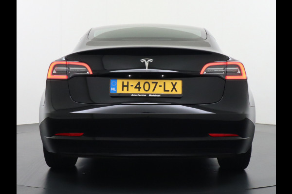 Tesla Model 3 RWD SR+ 60kWh 325PK TREKHAAK FSD 3-Computer 18" AutoPilot Leder PanoDak Adaptive-Cruise Lmv Camera's Elektr.-Stuur+Stoelen+Spieg Navi LED Comfortstoelen ACC DAB Voorverwarmen interieur via App Keyless via Telefoonsleutel One-Pedal-Drive 1.000KG Trekgewicht! Origineel Nederlandse auto tot 11kw laden thuis! 1.584kg licht! Accu Garantie tot 29-06-2028/160.000km
